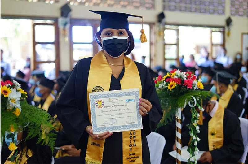 graduacion-docentes-primaria-nicaragua